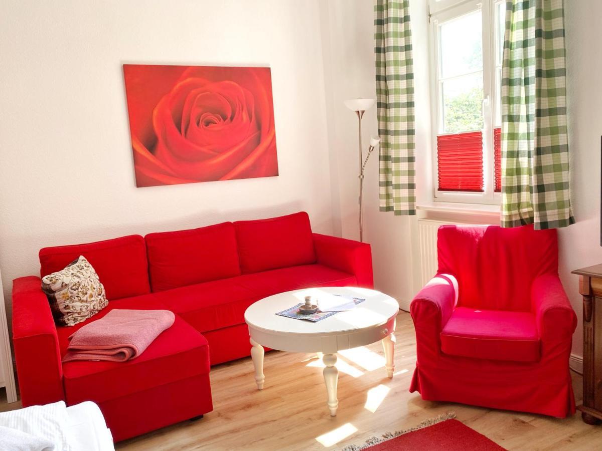 Gutshof Dubnitz - Ferienwohnung 1 "Carlo" ซาสนิทซ์ ภายนอก รูปภาพ